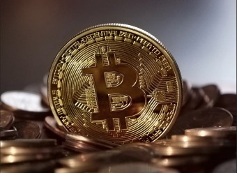 Hackers steal $30m from top Seoul bitcoin exchange